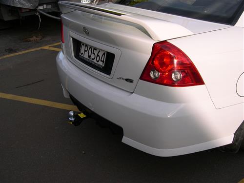 HOLDEN COMMODORE SALOON 1997-2007